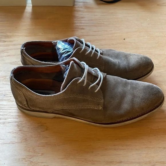 Steve  Madden Suede Shoes - Picture 10 of 17